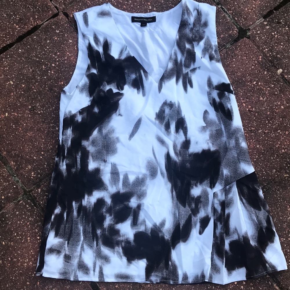 Banana republic lightweight top XS